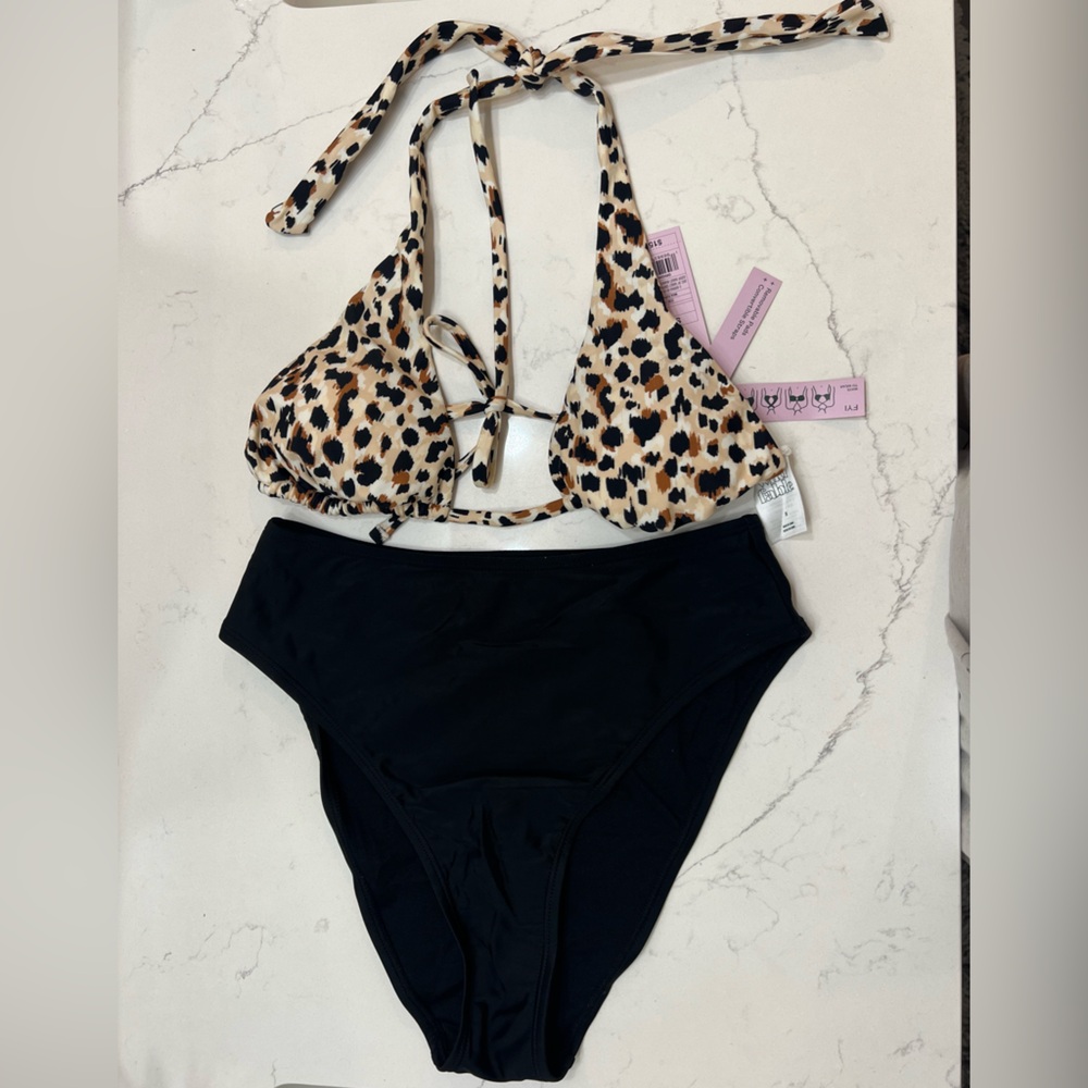 ☀️Wild Fable Leopard Print Bikini Top & Black Bottoms, NWT, $30 MSRP, Small 4-6